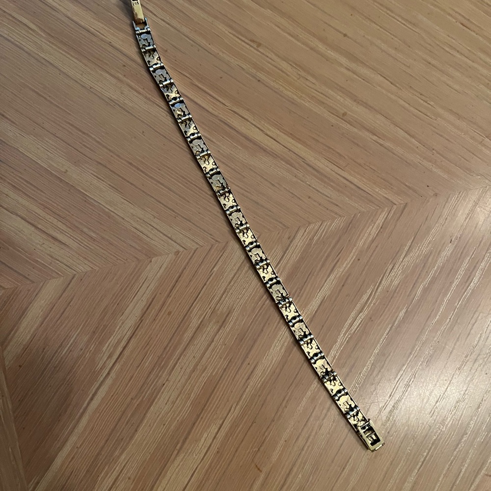 14k gold ‘nugget’ style bracelet